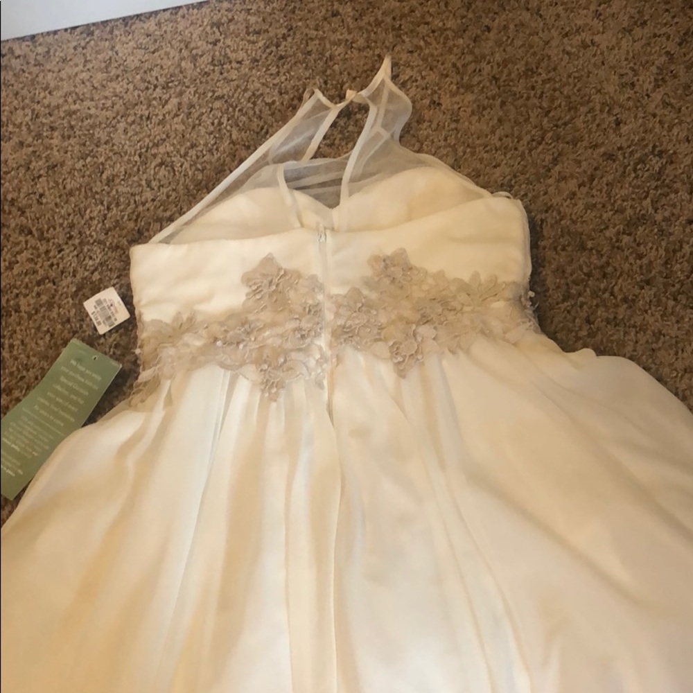 Dress - Picture 3 of 3